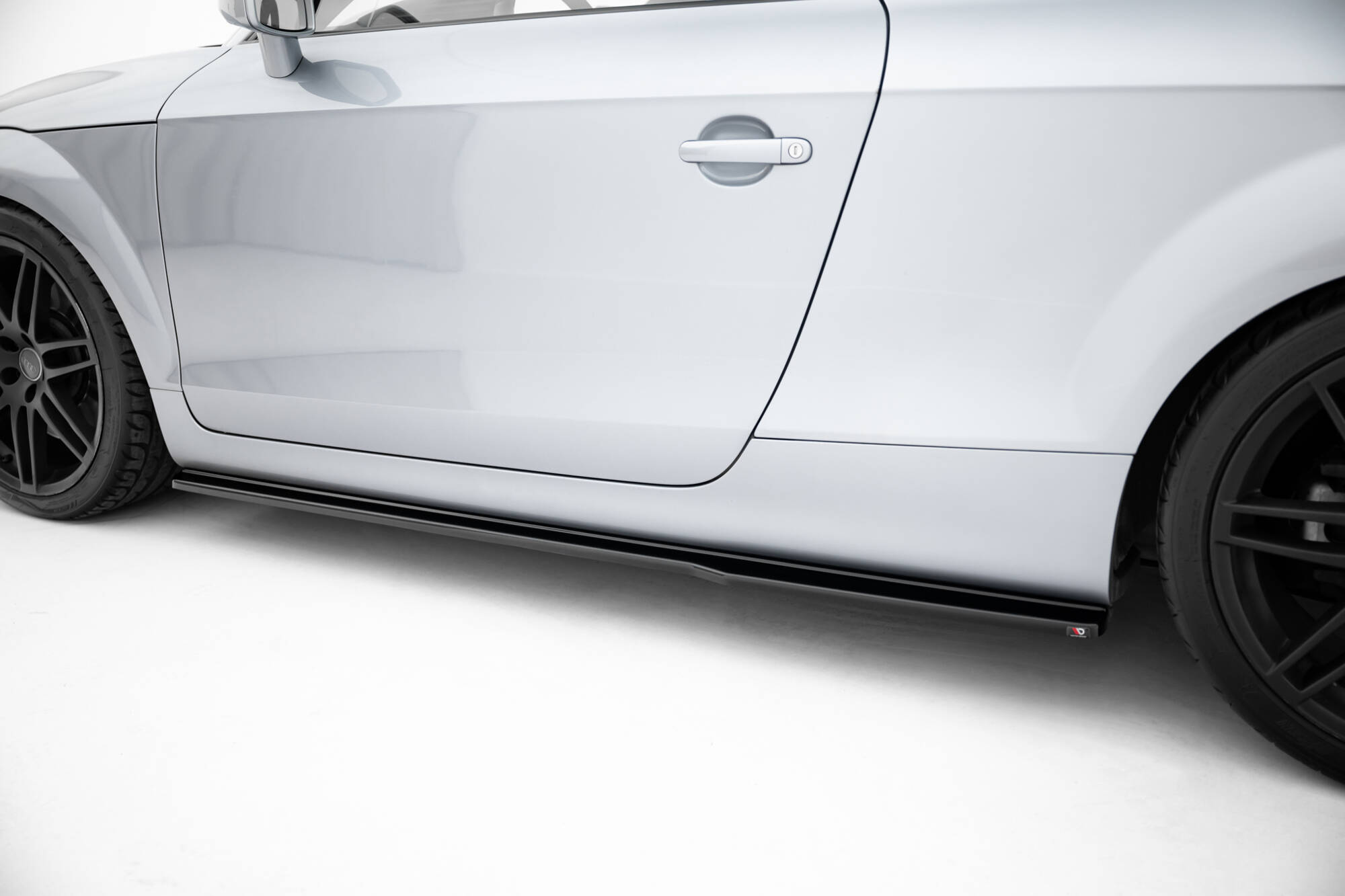Seitenschweller Ansatz für V.1 für Audi TT S / TT S-Line 8J Facelift schwarz Hochglanz