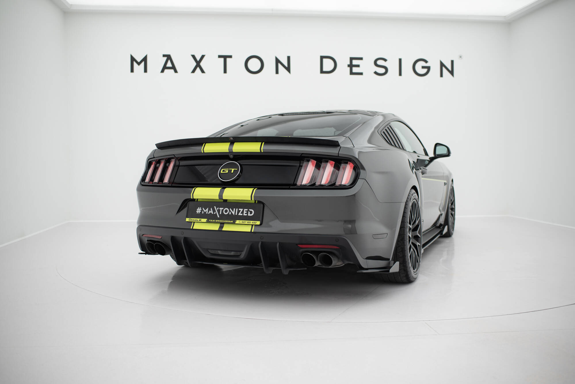 Spoiler CAP für Ford Mustang / Mustang GT Mk6 schwarz Hochglanz