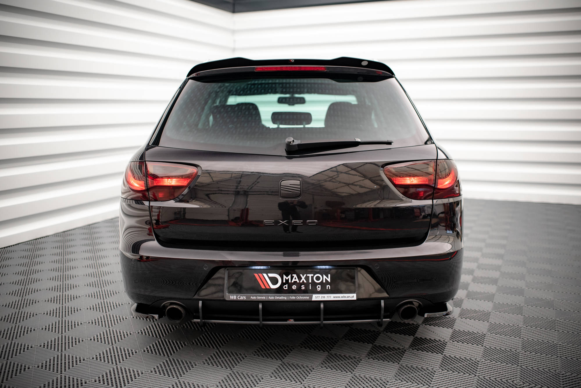 Street Pro Heckschürze Heck Ansatz Diffusor passend für Seat Exeo schwarz-rot