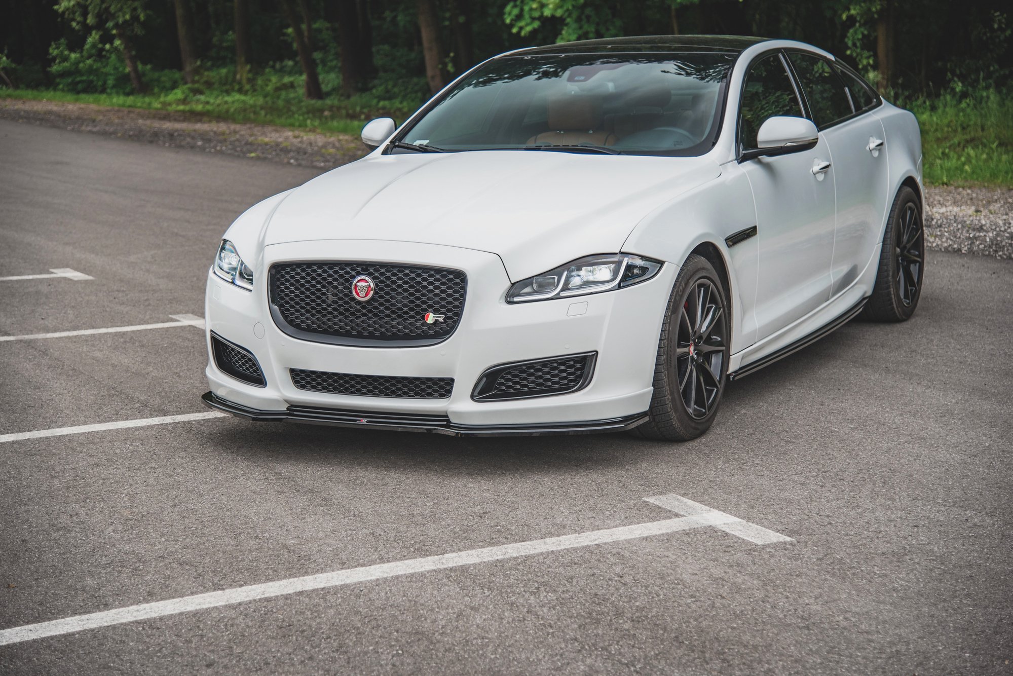 Front Ansatz für Jaguar XJ R-Sport X351 Facelift schwarz Hochglanz
