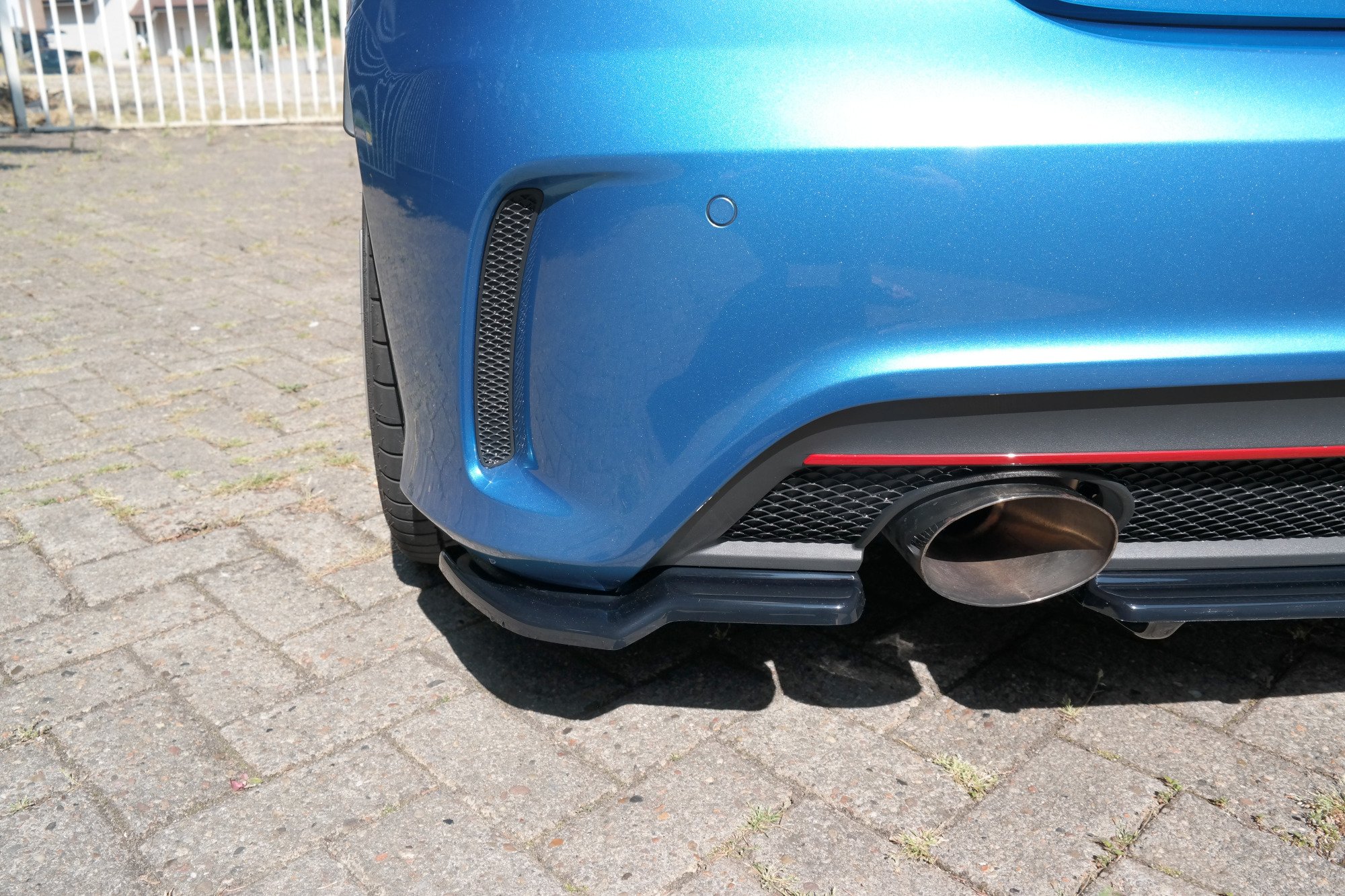 Street+ Heck Ansatz Flaps passend für Mercedes W176 AMG-LINE vor FL schwarz Hochglanz
