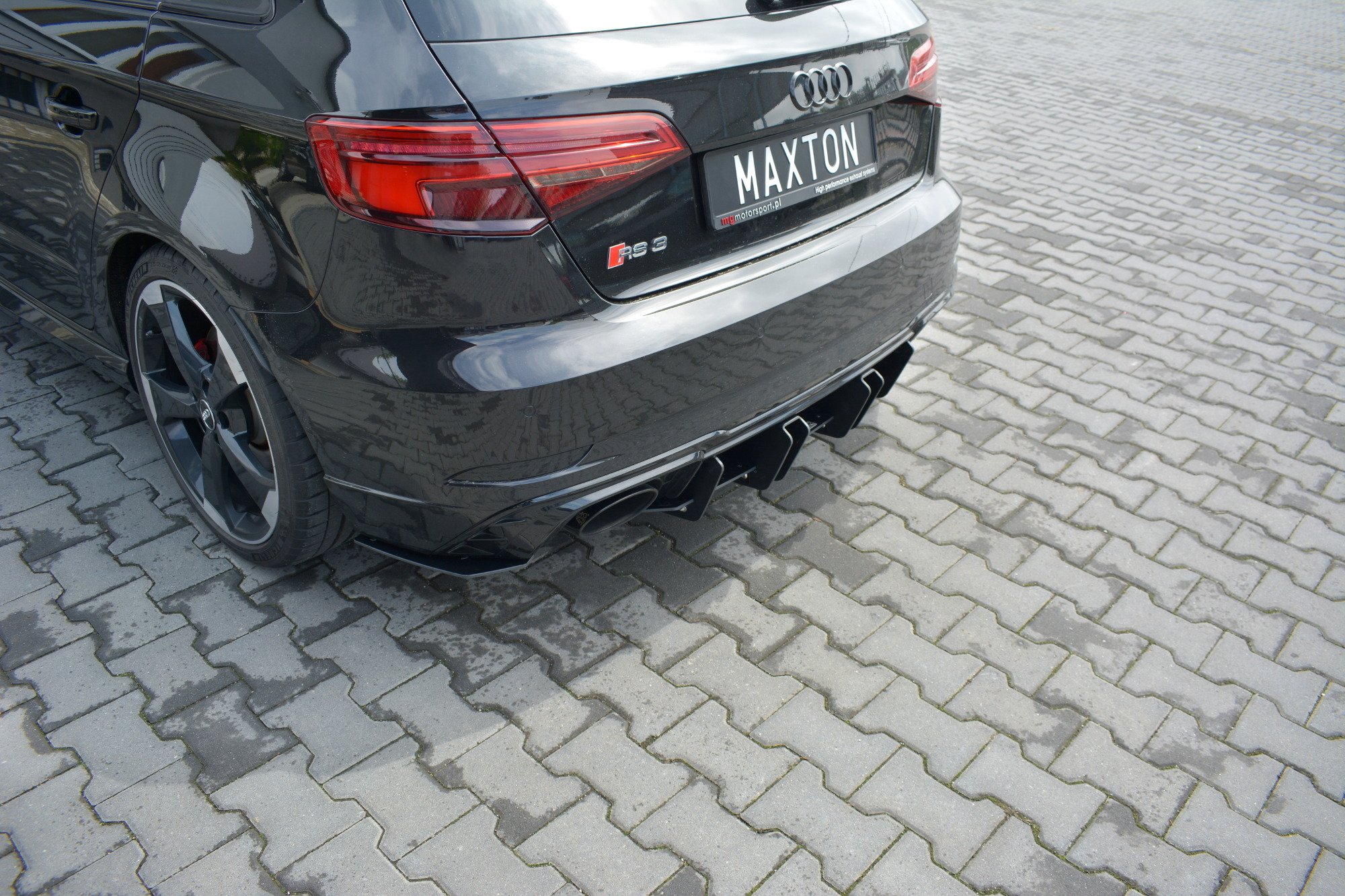 Heckschürze V.2 für Audi RS3 8V FL Sportback