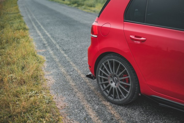Robuste Racing Heck Ansatz Flaps Diffusor +Flaps für Volkswagen Golf GTI Mk6 schwarz Hochglanz