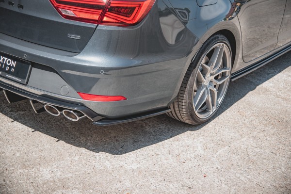 Heck Ansatz Flaps Diffusor V.2 für Seat Leon Cupra Mk3 FL Sportstourer schwarz Hochglanz