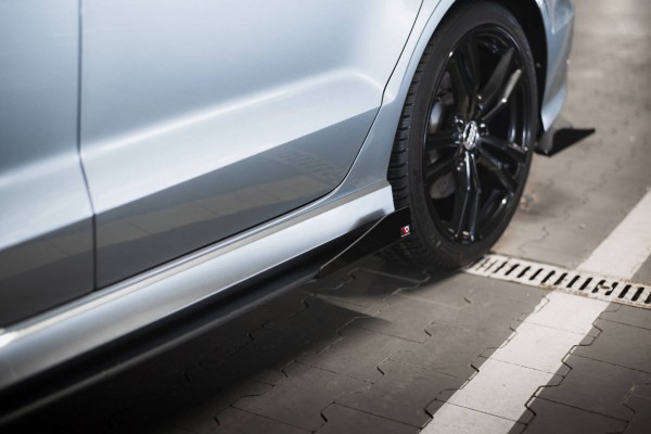 Side Flaps Audi S3 / A3 S-Line Limousine 8V schwarz Hochglanz
