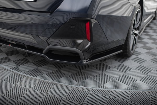 Hinten Splitter (mit einem vertikalem balken) V.2 für BMW 5er / i5 M-Paket G60 schwarz Hochglanz