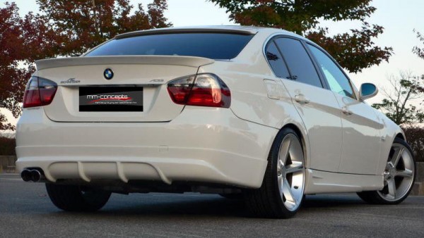 Diffusor für 3er BMW Typ E90 E91 Bj. 04 -11 M Performance Paket Heck Ansatz