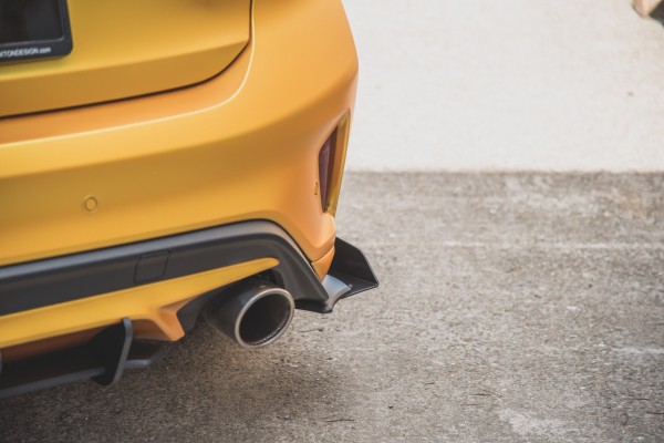 Hintere Seiten Flaps für Ford Focus ST Mk4 schwarz Hochglanz