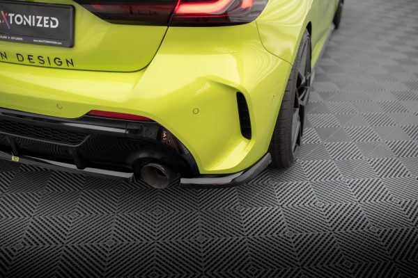 Heck Ansatz Flaps Diffusor V.1 für1 BMW 1er M-Paket / M135i F40 schwarz Hochglanz
