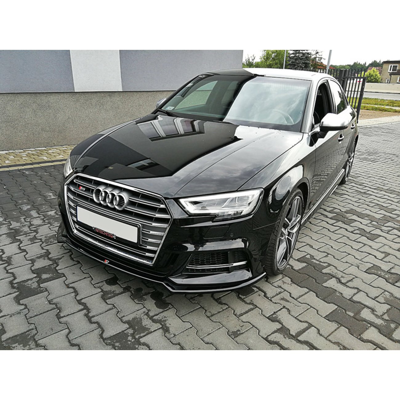 Front Ansatz passend für V,2 Audi S3 8V Facelift schwarz Hochglanz günstig  im Online-Shop von MM-Concetps kaufen