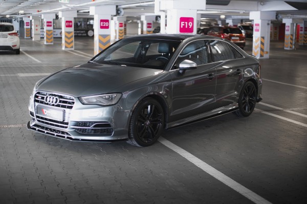 Street Pro Front Ansatz für für Audi S3 / A3 S-Line Limousine 8V