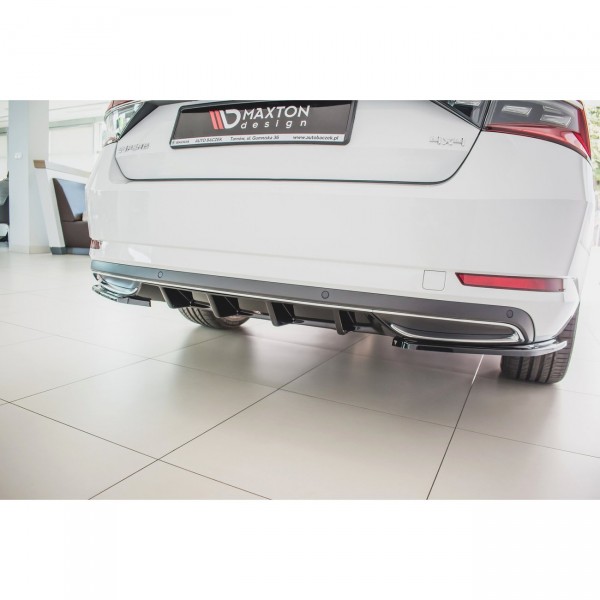 Diffusor Heck Ansatz für Skoda Superb Mk3 FL schwarz Hochglanz