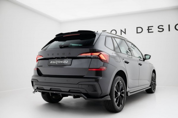 Hinten Splitter (mit einem vertikalem balken) für Skoda Kamiq Monte Carlo Mk1 Facelift schwarz Hochg