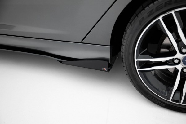 Side Flaps für Ford Focus ST Mk3 Facelift schwarz Hochglanz