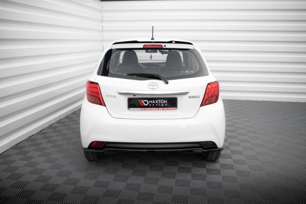 Zentrale Hinten Splitte Toyota Yaris Mk3 Facelift schwarz Hochglanz