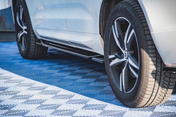 Seitenschweller Ansatz für Volvo XC60 Mk2 R-Design schwarz Hochglanz