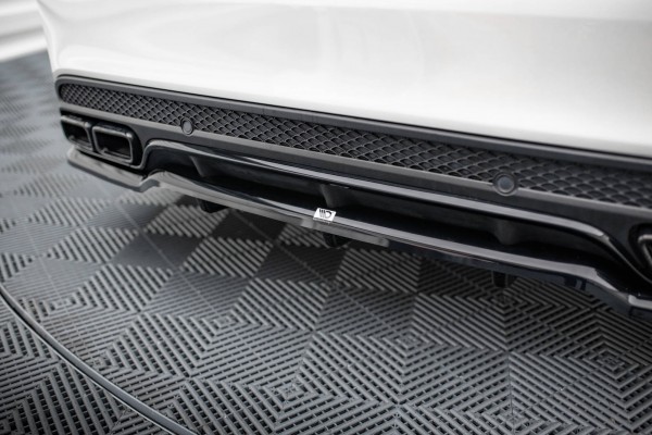 Hinten Splitter (mit einem vertikalem balken) für Mercedes-AMG C63 Limousine / Kombi W205 / S205 sch