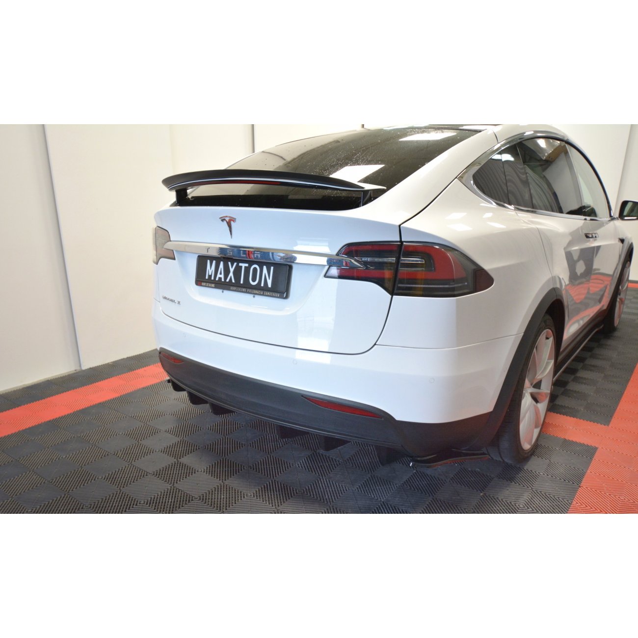 CUP Diffusor Seiten Ansatz SET CARBON für Tesla Model S Facelift Flap Heck 