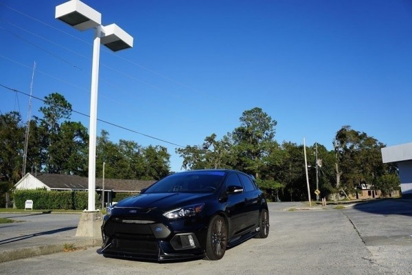 Hybrid Front Ansatz für Ford Focus RS Mk3