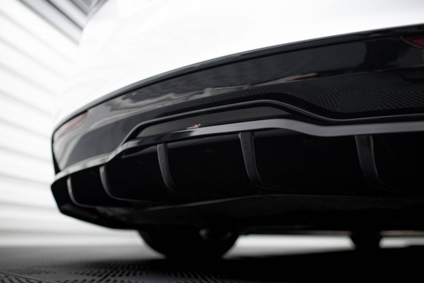 Hinten Splitter (mit einem vertikalem balken) V.1 für Tesla Model S Plaid Mk1 Facelift schwarz Hochg