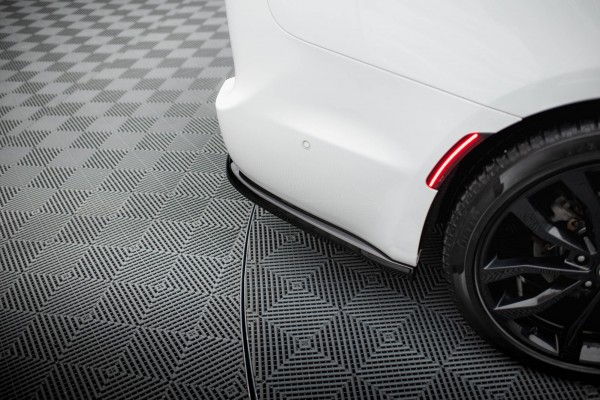 Hinten Splitter (mit einem vertikalem balken) für Chrysler Pacifica Mk2 Facelift schwarz Hochglanz