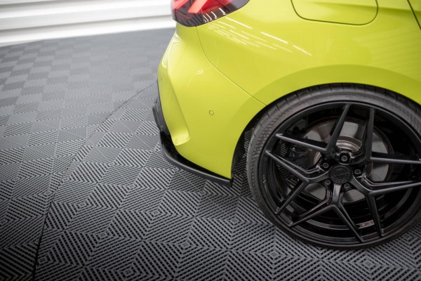 Heck Ansatz Flaps Diffusor V.1 für0 BMW 1er M-Paket / M135i F40 schwarz Hochglanz