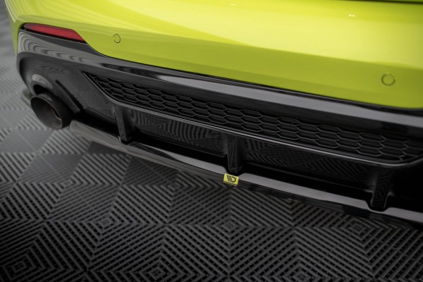 Mittlerer Diffusor Heck Ansatz V.2 für BMW M135i F40 schwarz Hochglanz