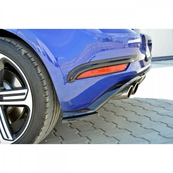 Hintere Rahmen Für Leuchten VW Golf 7 R / R-Line Facelift schwarz Hochglanz