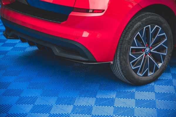 Heck Ansatz Flaps Diffusor für Skoda Kamiq Carbon Look