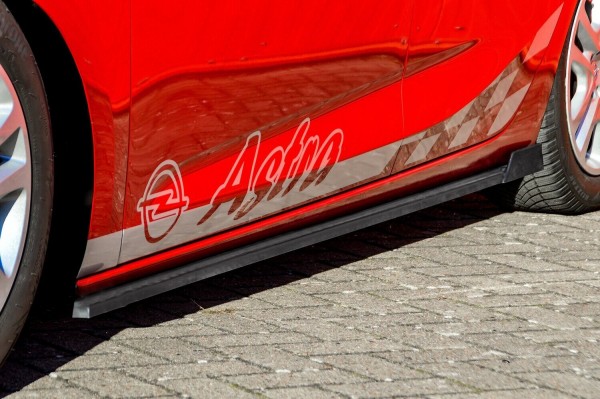 Seitenschwellersatz aus ABS mit seitlichem Wing hinten