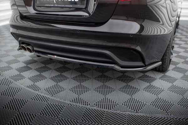 Hinten Splitter (mit einem vertikalem balken) für Jaguar XE X760 Facelift schwarz Hochglanz