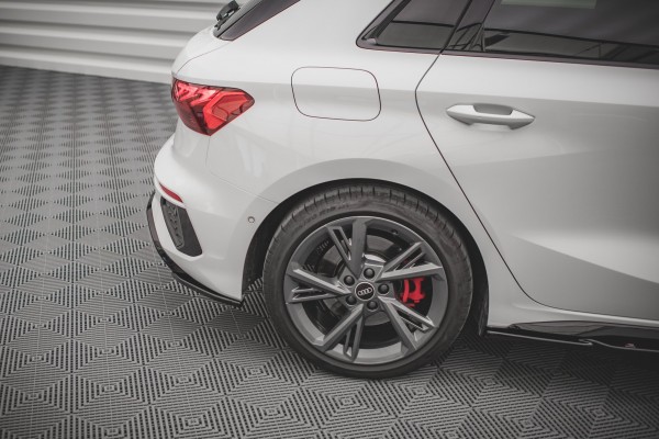 Heck Ansatz Flaps Diffusor V.2 für Audi S3 Sportback 8Y Carbon Look