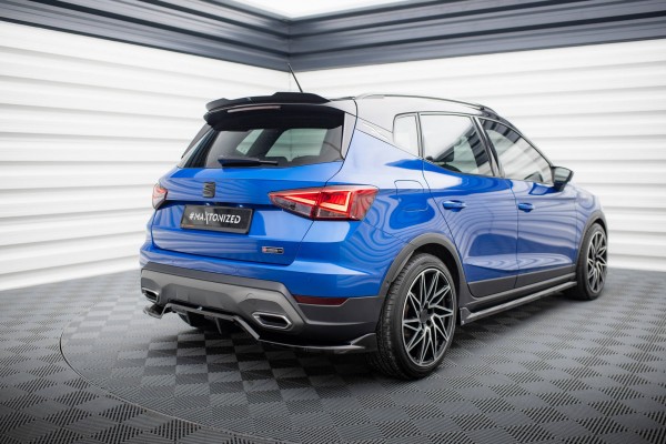 Hinten Splitter (mit einem vertikalem balken) für Seat Arona FR Mk1 Facelift schwarz Hochglanz