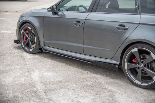 Robuste Racing Seitenschweller Ansatz für für + Flaps Audi RS3 8V Sportback schwarz Hochglanz